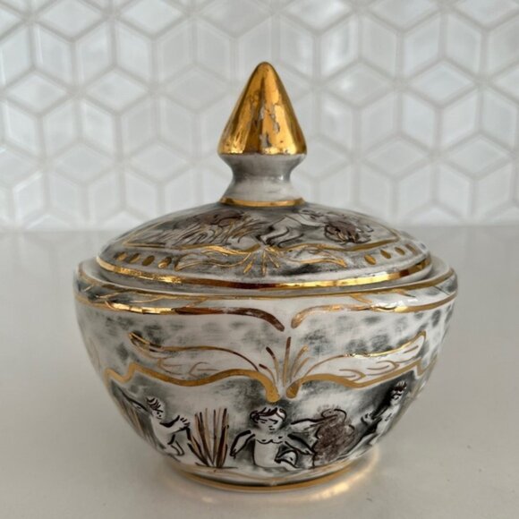 VINTAGE Pereiras Valado Porcelain Covered Oval Dish Cherubs Gold Trim Portugal - Picture 4 of 13